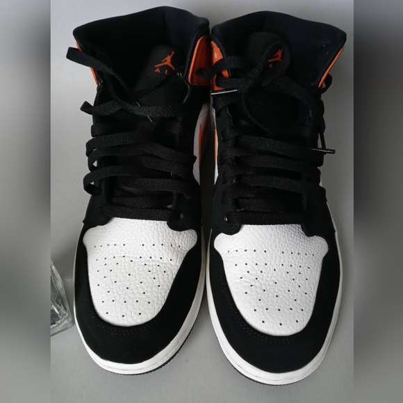 Nike Air Jordan 1 Mid \'Shattered Backboard\' Shoes Men Black  orange White main image 12